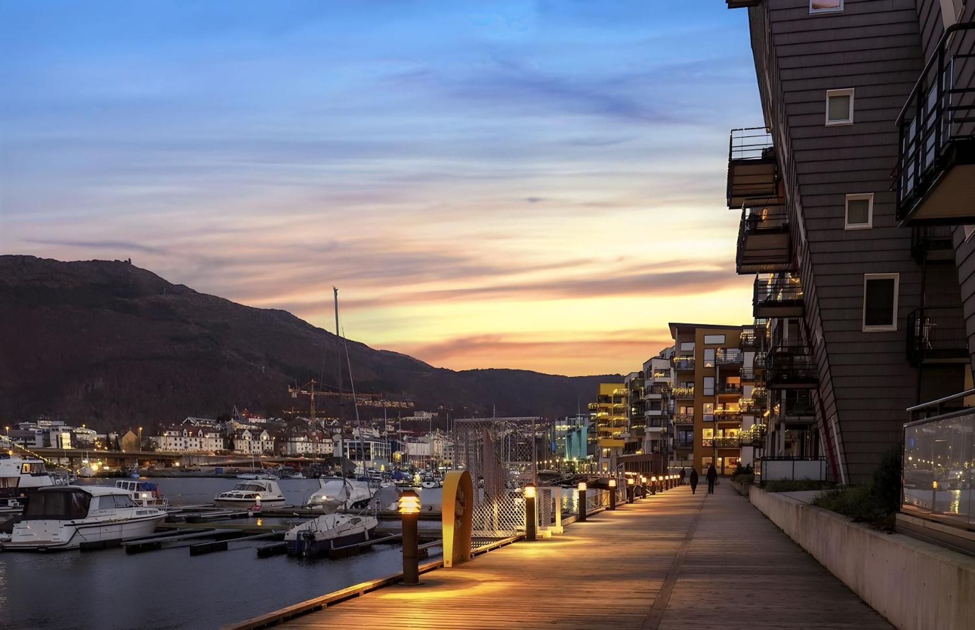 Modern Apartment In The Center Of Bergen Buitenkant foto
